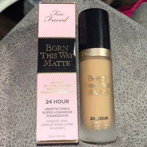 Too faced 24hr foundation